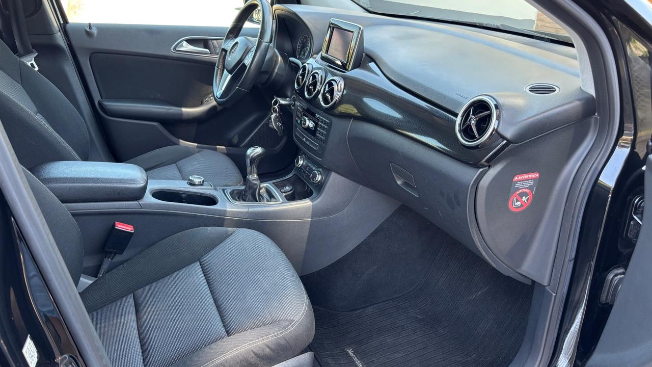 Mercedes-benz B 200 NGD Executive