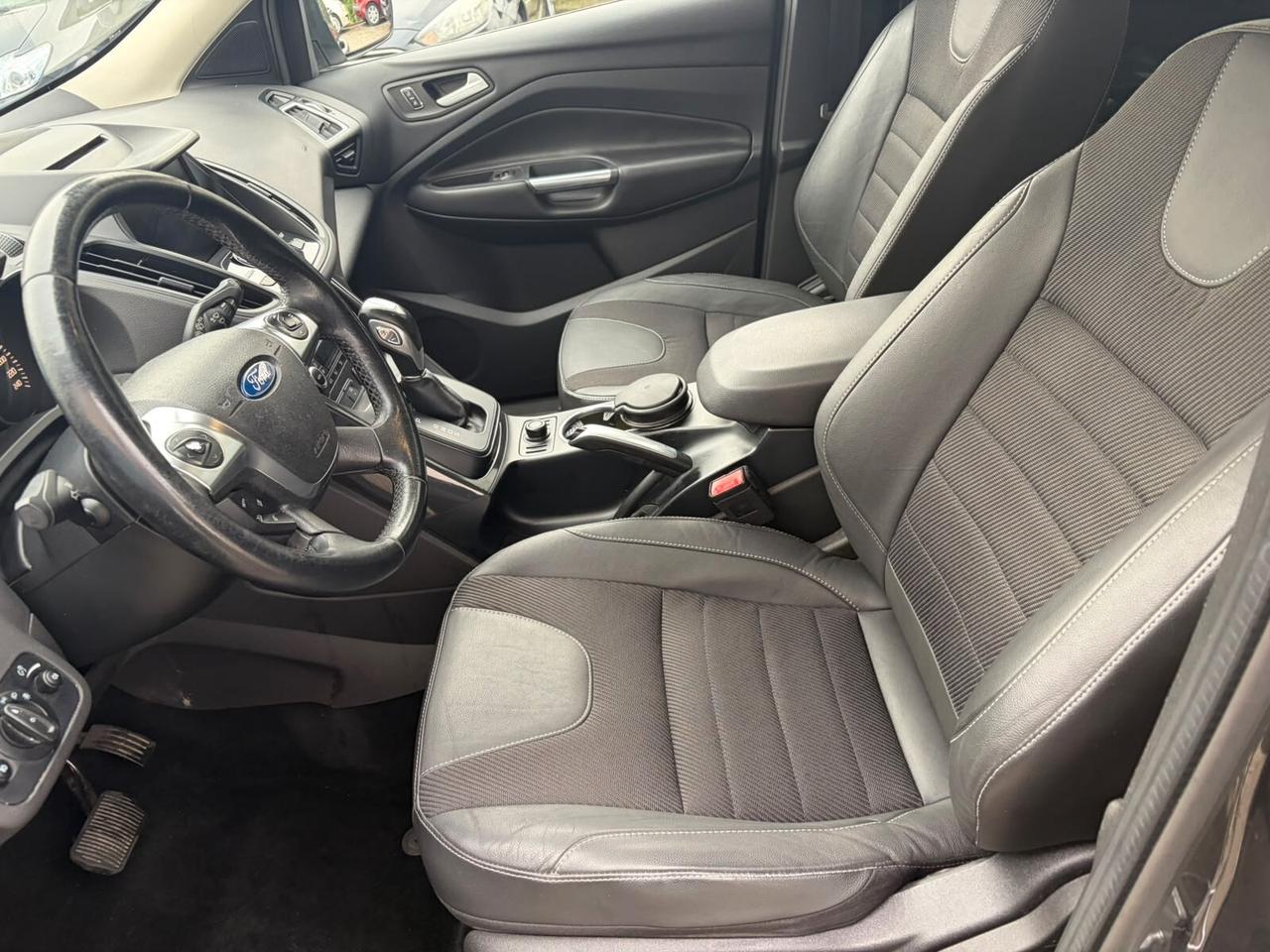 Ford Kuga 2.0 TDCI 150 CV S&S 4WD Powershift Business*EURO6*CERCHI