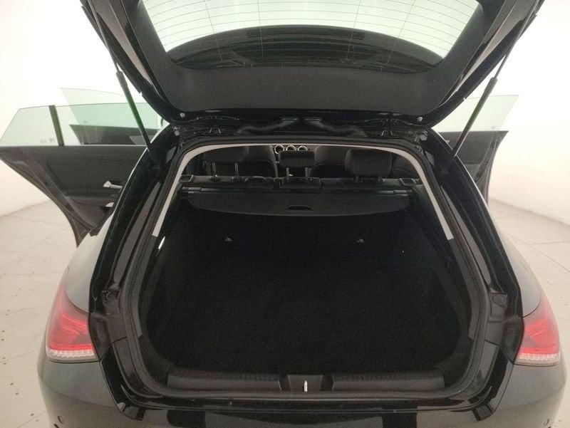 Mercedes-Benz CLA Shooting Brake 180 d Sport auto