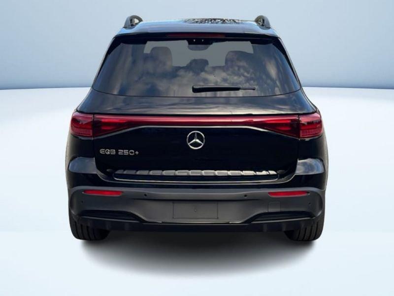 Mercedes-Benz EQB 250+ AMG Line Advanced