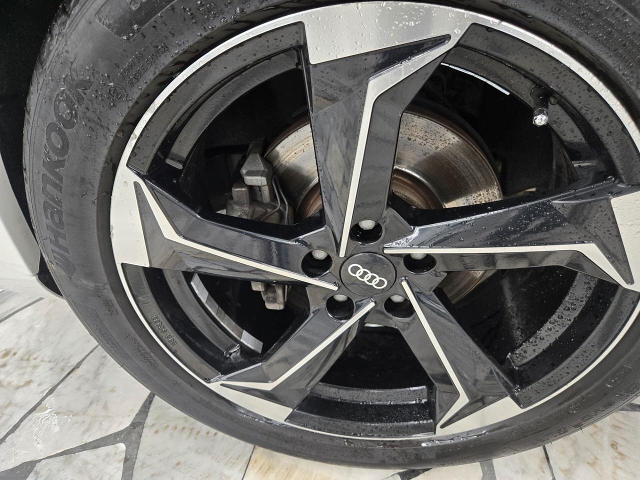 Audi Q3 2.0 TDI 120 CV S tronic Young