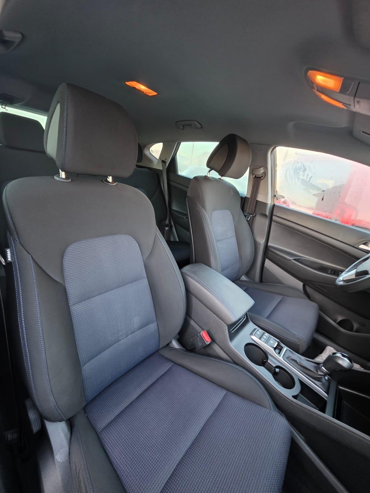 Hyundai Tucson 1.7 CRDi cambio automatico garantita 12 mesi