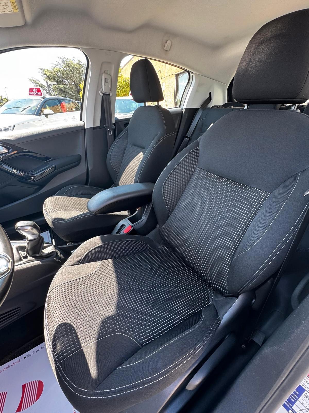Peugeot 208 BlueHDi 75 5 porte Allure