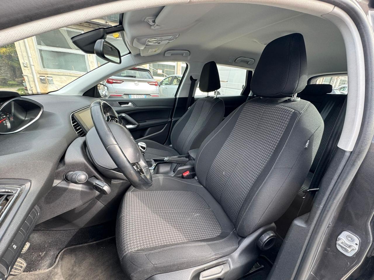 Peugeot 308 BlueHDi 120 S&S SW Business