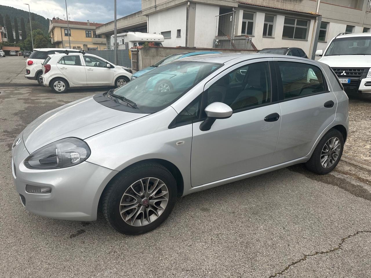 Fiat Punto 1.2 8V 5 porte Lounge GPL ok neo patentati