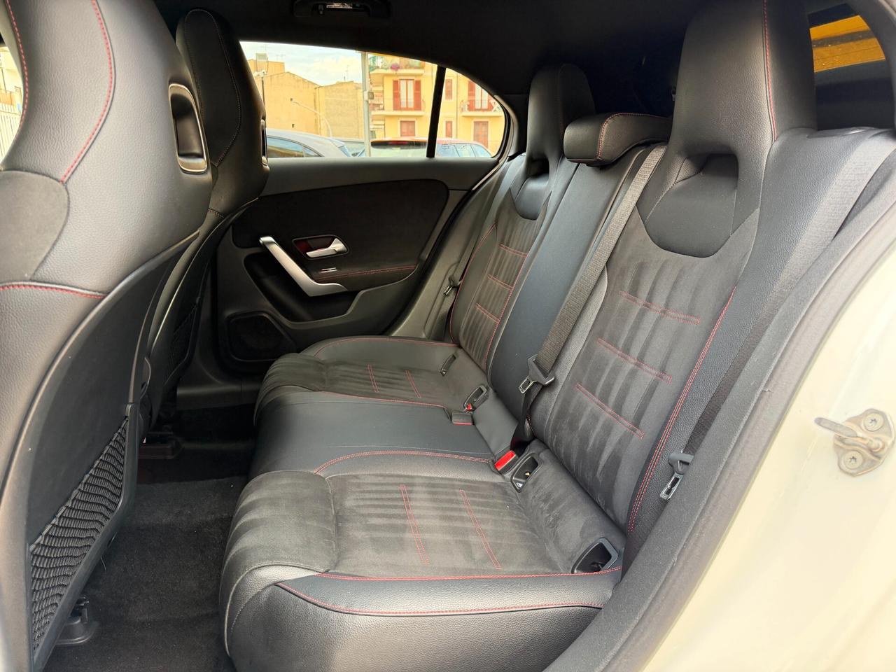 Mercedes-benz A 180 d PREMIUM AMG