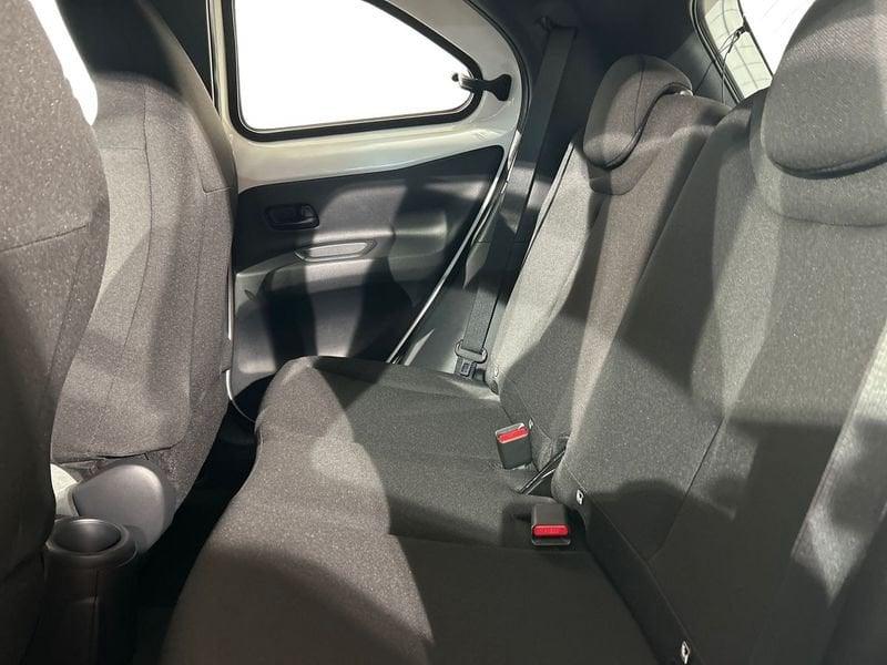 Toyota Aygo X 1.0 VVT-i 72 CV 5 porte Active S-CVT