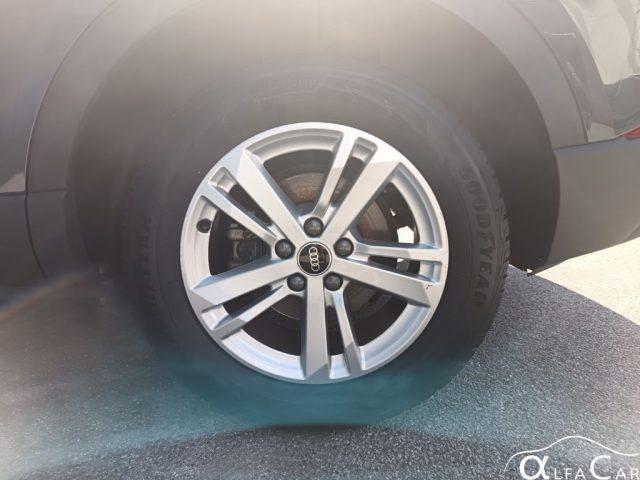 AUDI Q3 35 TFSI S tronic Business