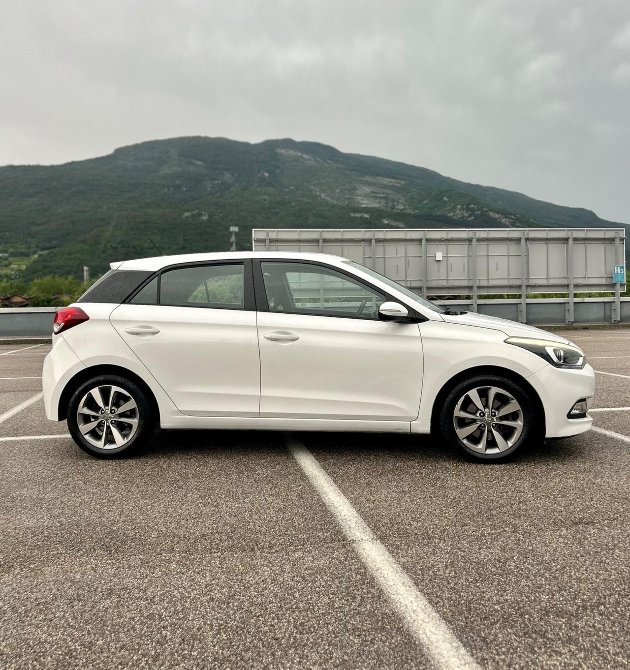 Hyundai i20 CRDi 5p Go! Plus Neopatentati 2016
