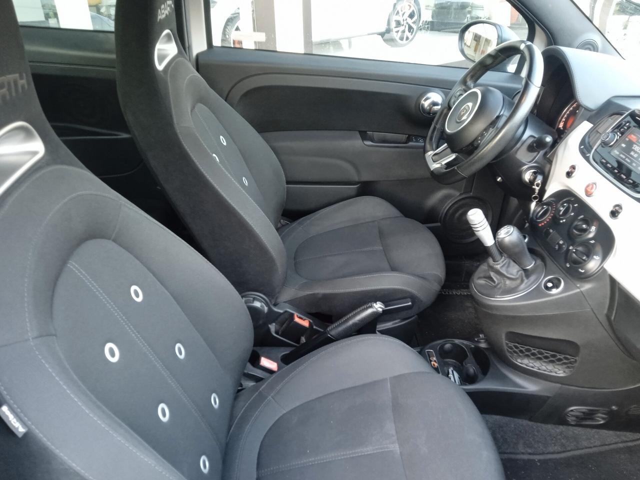 Abarth 595 17" GRIGIO CAMPOVOLO SENS PARK GOMME INVERNALI SEMI NUOVE VETRI SCURI