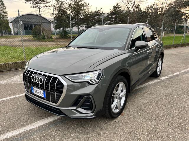 AUDI Q3 40 TFSI quattro S tronic - edition