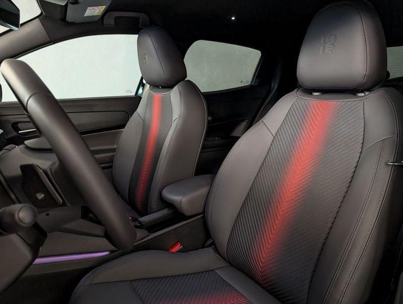 Alfa Romeo Junior Hybrid 145cv SPECIALE (Pack TECHNO)