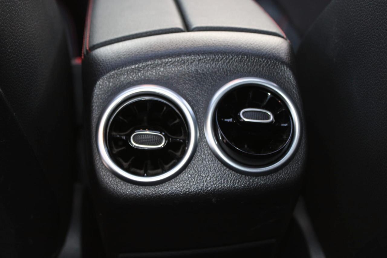 Mercedes-benz A 200 d Premium AMG Night Edition