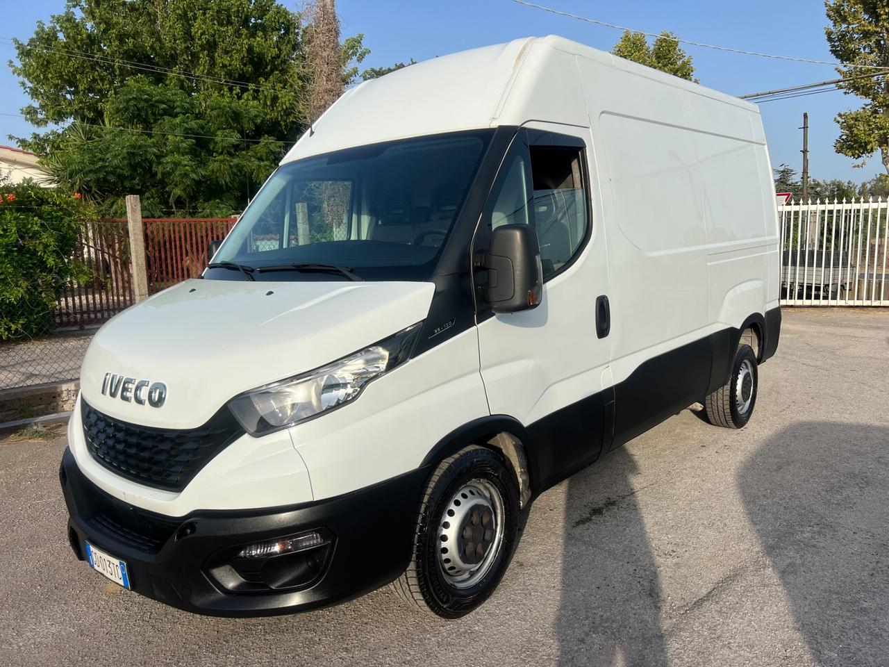 Iveco Daily 35S12 2.3
