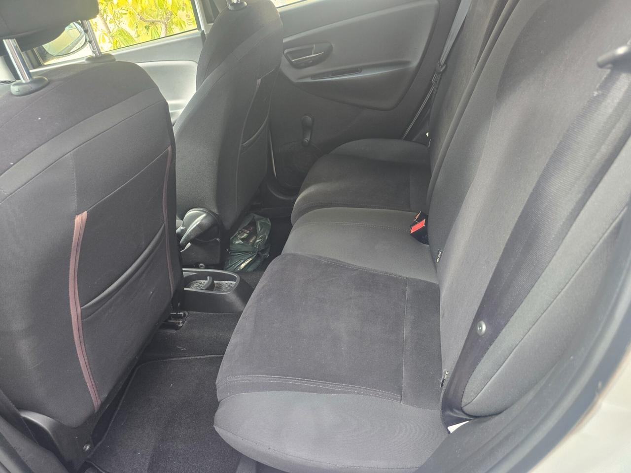 Lancia Ypsilon 0.9 TwinAir 85 CV 5 porte Metano Ecochic Gold