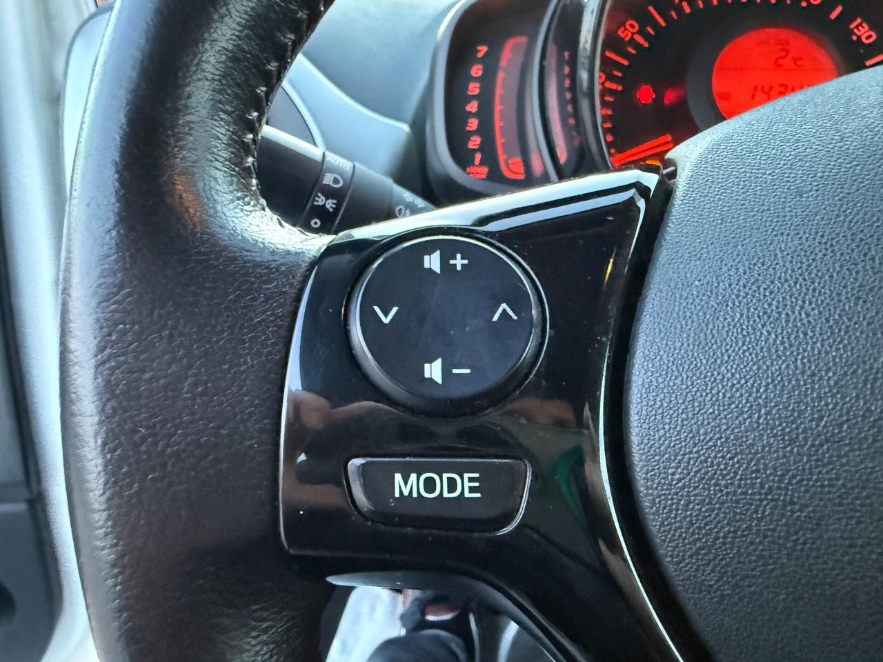 Toyota Aygo 1.0 VVT-i 69 CV 5 porte x-play