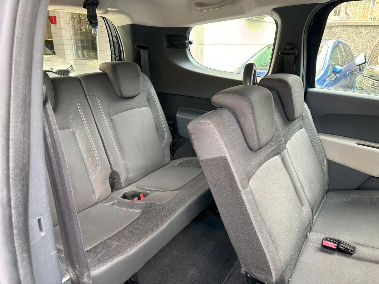 Dacia Lodgy 1.6 8V 85CV 7 posti Lauréate UNIPROPRIETARIO