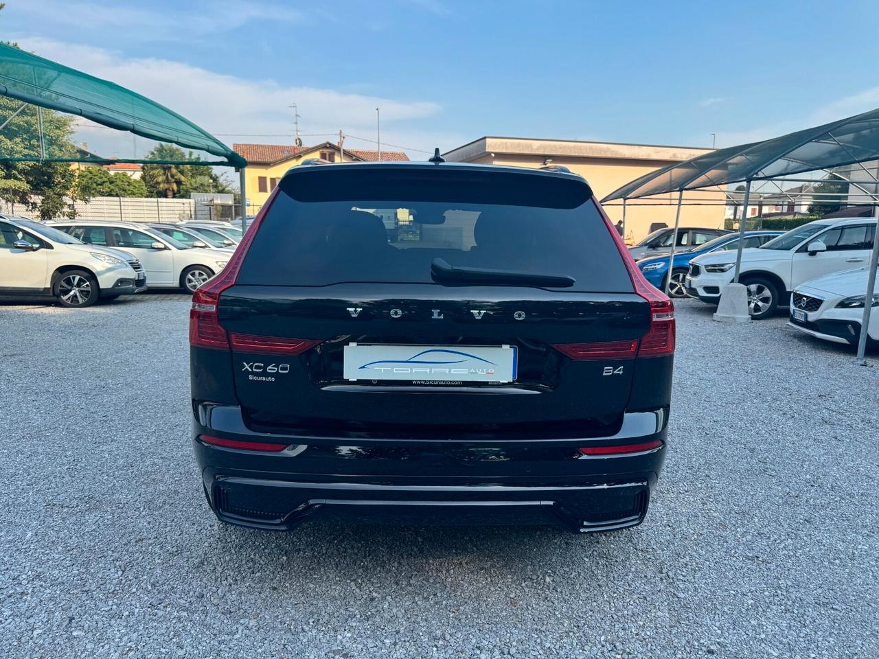Volvo XC 60 XC60 B4 automatico Plus Dark