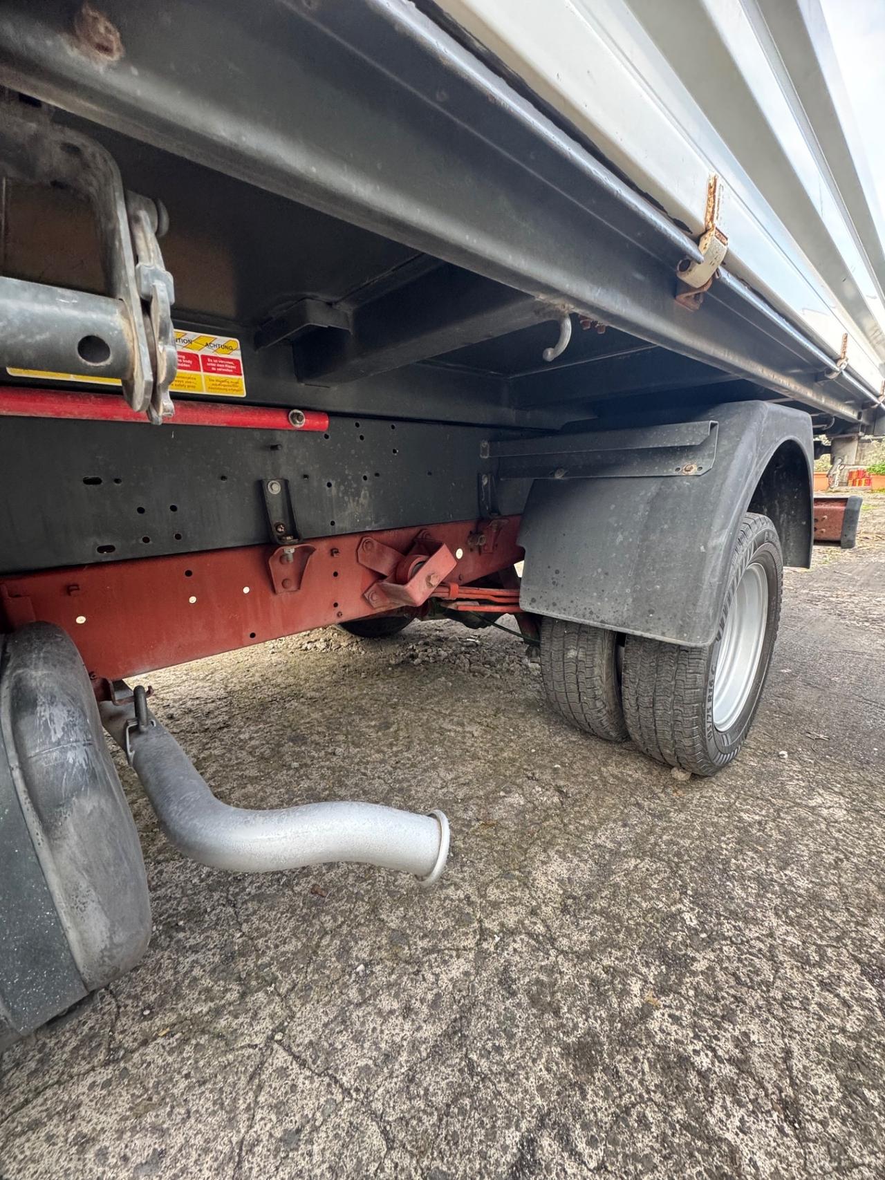 Iveco Daily 35.12 2.8 TDI ribaltabile 3 laterale