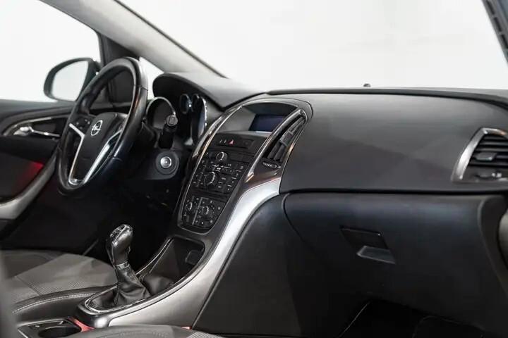 Opel Astra 1.6 115CV 5 porte Cosmo