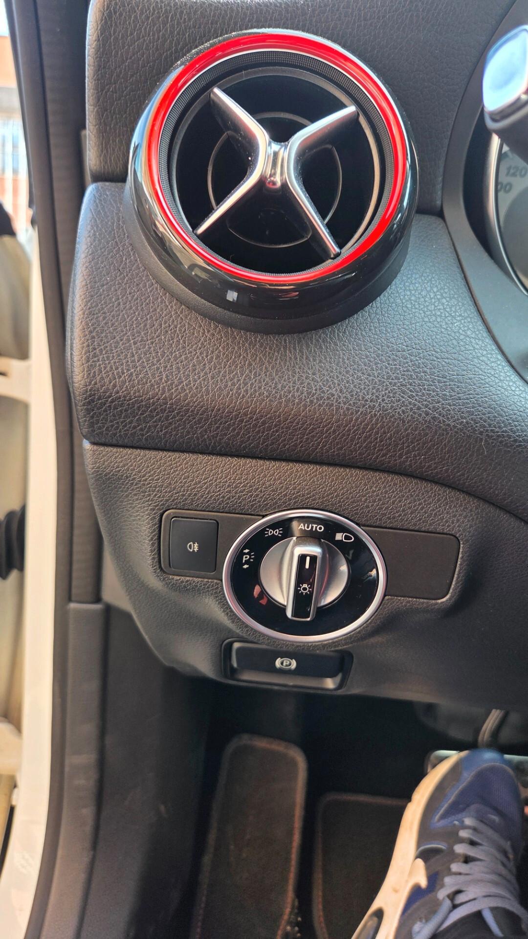 Mercedes-benz CLA 250 Automatic Premium