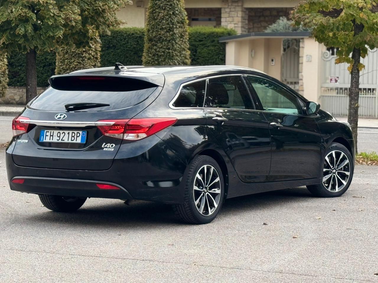 Hyundai i40 La macchina è perfetta di tutto..CELL 320 147 1147 WUATSAPP