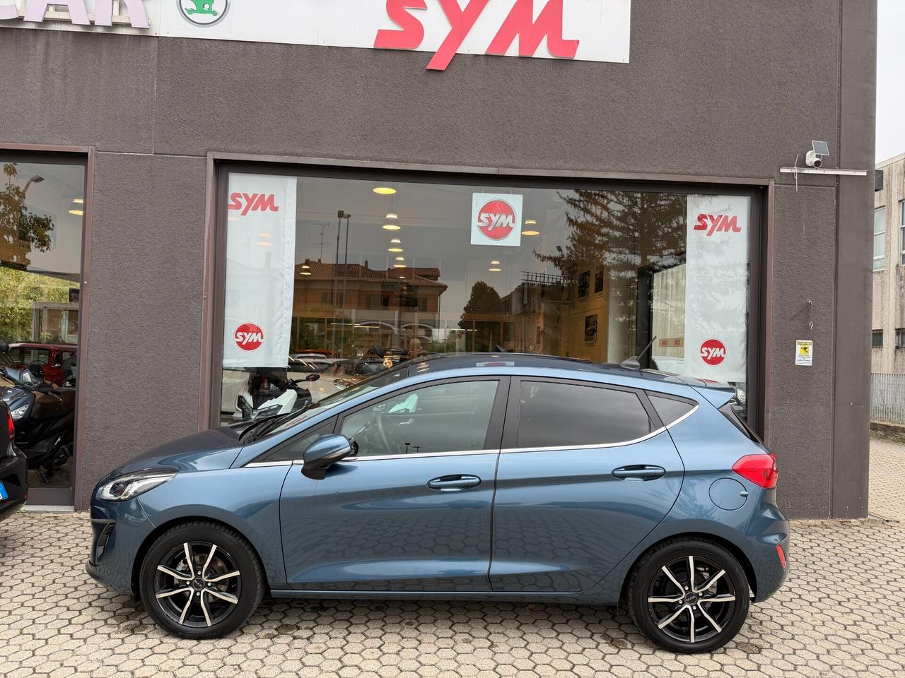 Ford Fiesta 1.1 75 CV GPL 5 porte Titanium