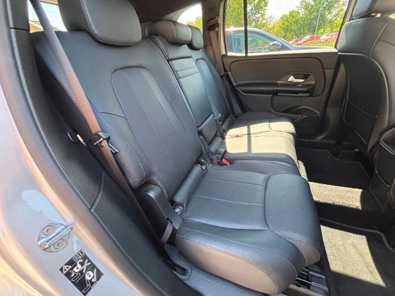 MERCEDES GLB (X247) GLB 200 d Automati...