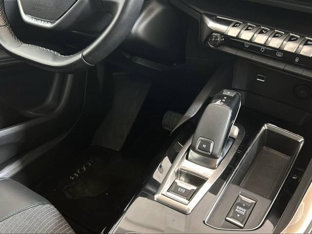 PEUGEOT 3008 BlueHDi 130 S&S EAT8 Allure
