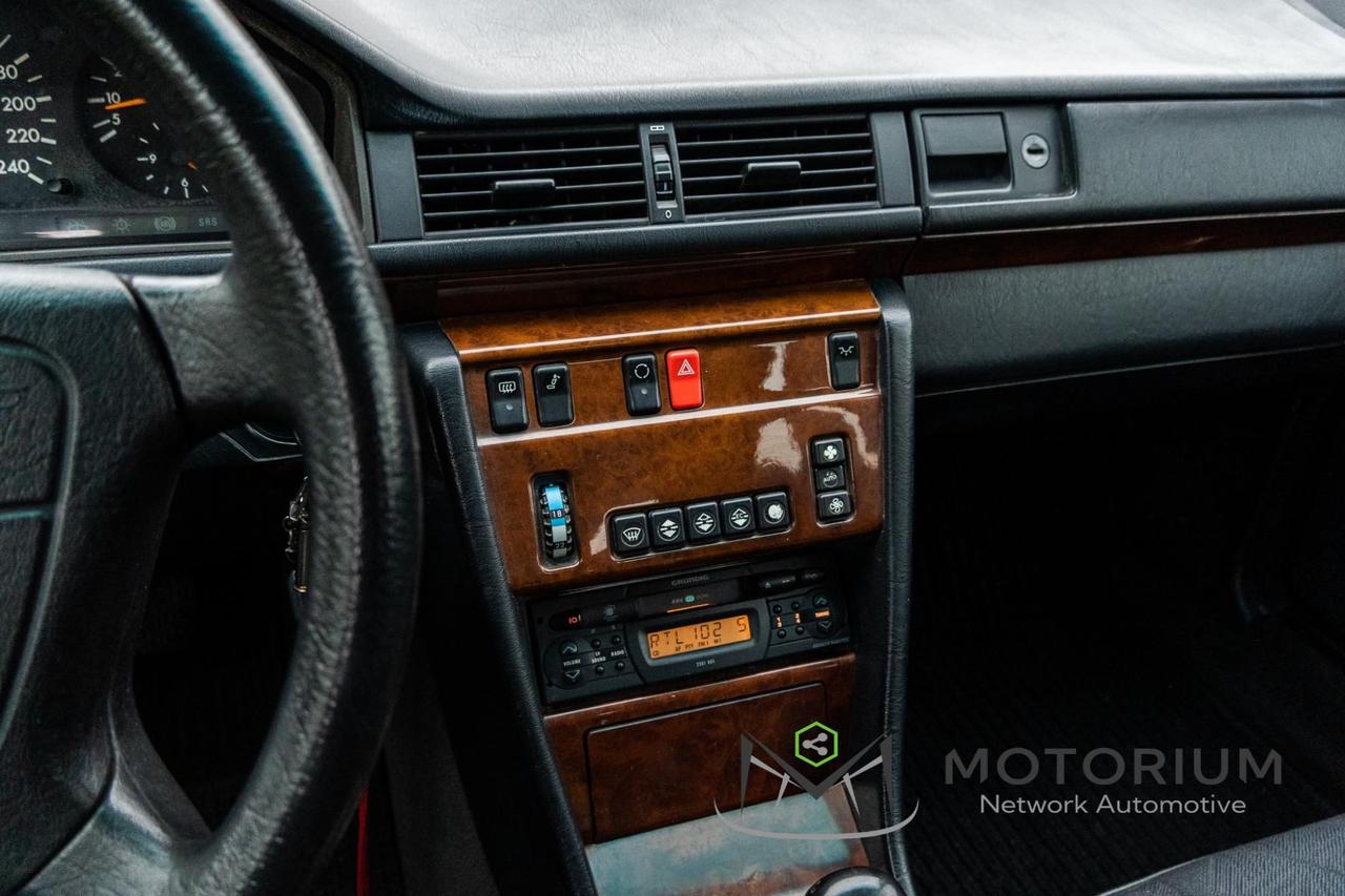 Mercedes E 200 W124 2.0 16v 136CV - ISCRITTA ASI