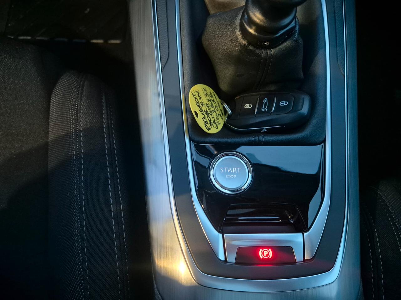 Peugeot 308 BlueHDi 120 S&S SW Allure