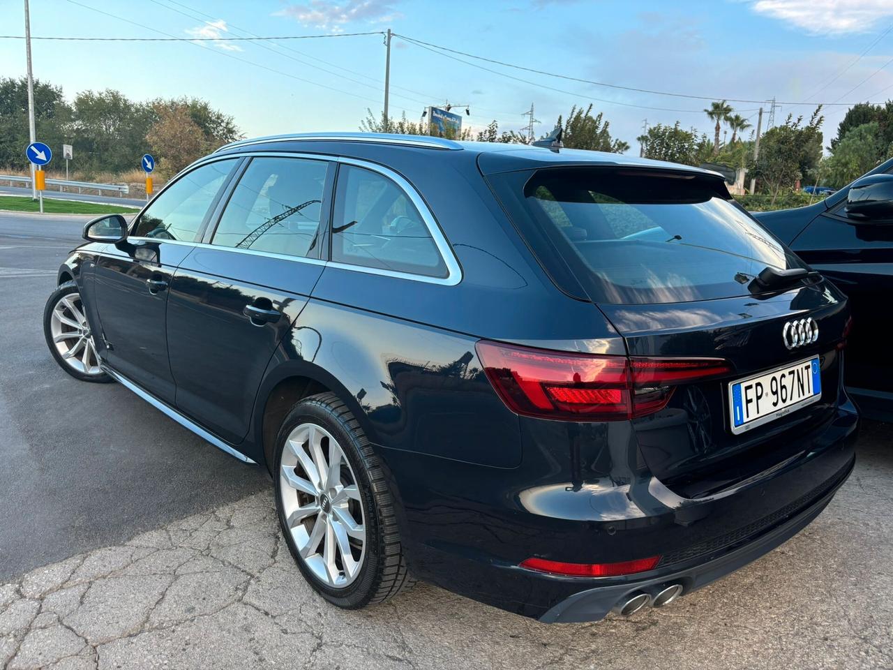 Audi A4 Avant 2.0 TDI 190 CV Business Sport S-LINE