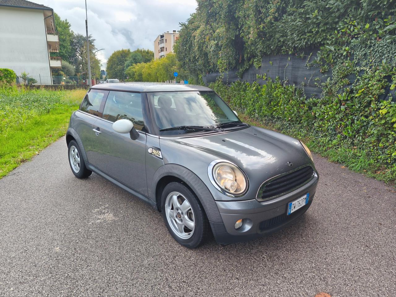 Mini 1.4 neopatentati ottime condizioni garanzia