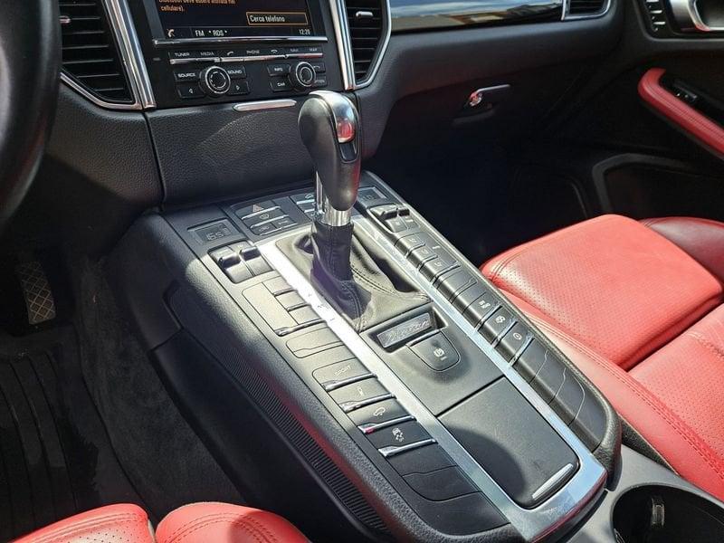 Porsche Macan Turbo