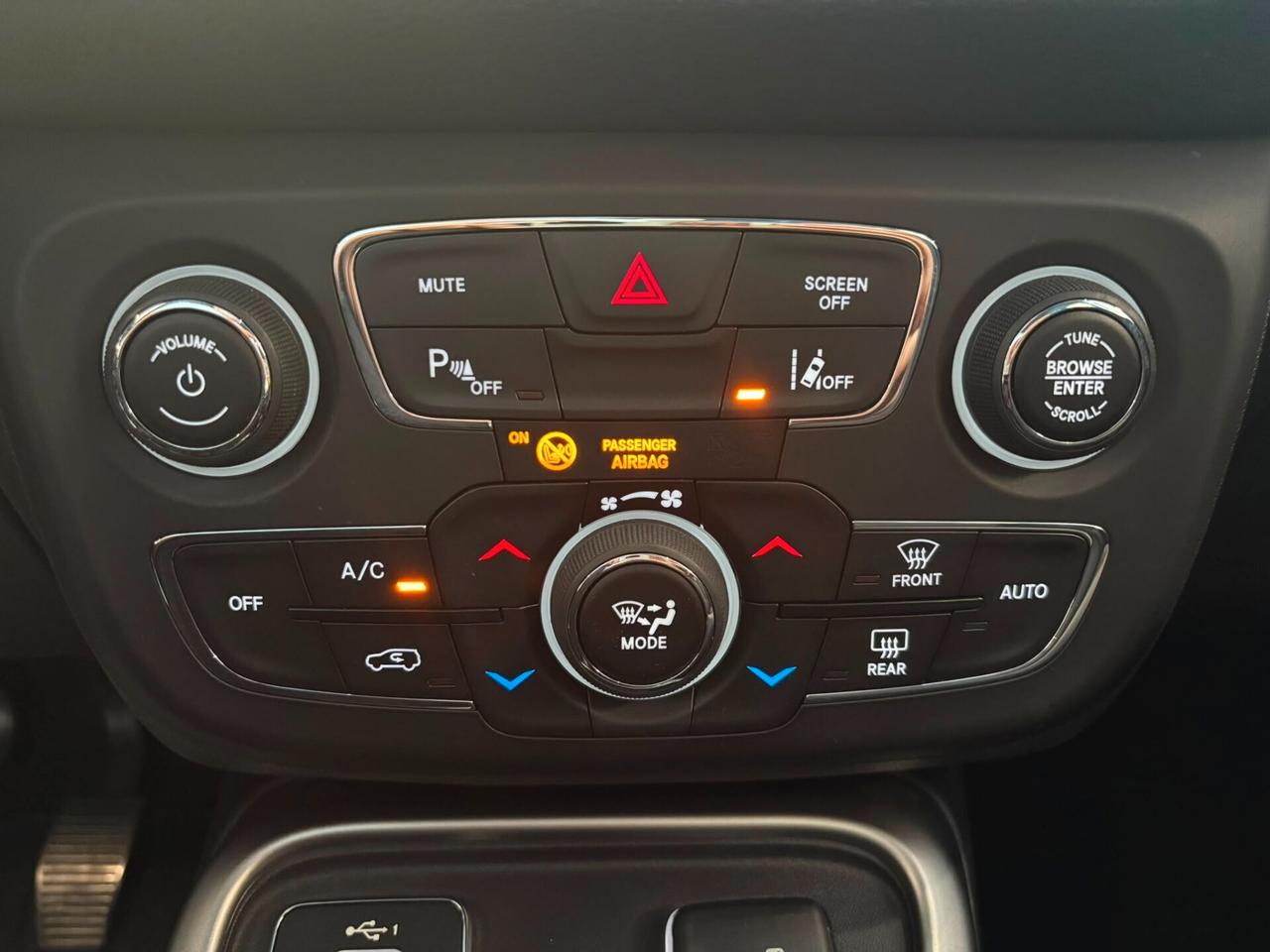 Jeep Compass LONGITUDE 1.4 MultiAir 2WD 44000 KM