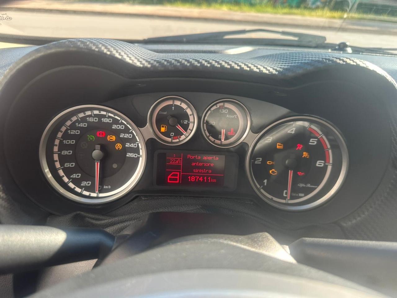 Alfa Romeo MiTo 1.3 JTDm-2 95 CV S&S Distinctive Sport Pack