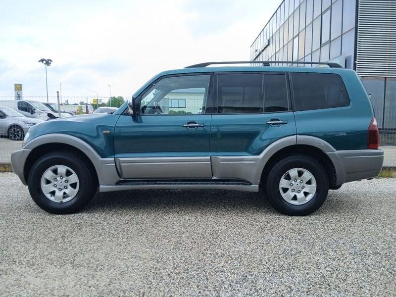 Mitsubishi Pajero 3.2 16V DI-D 5p. GLS2 7 POSTI