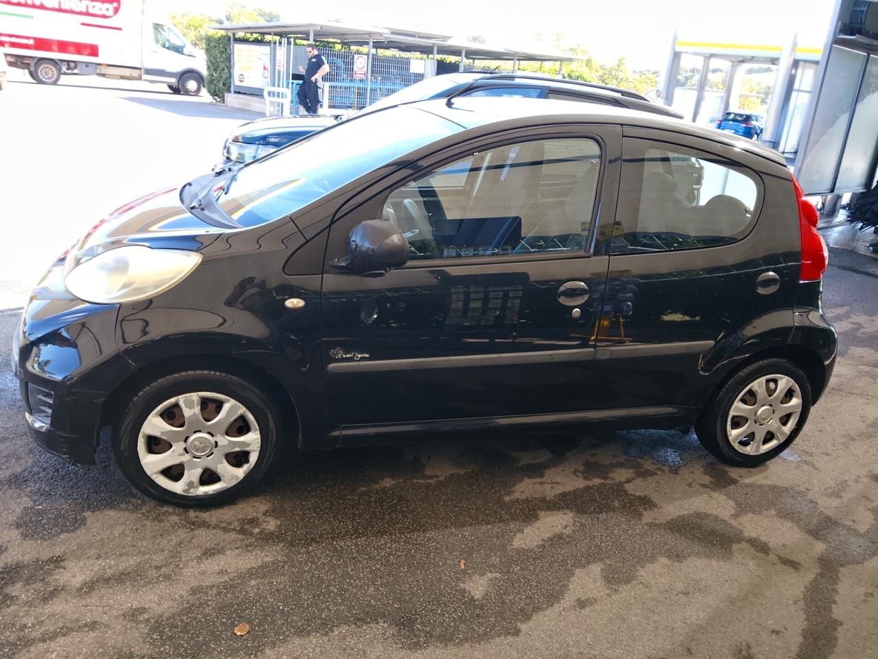 Peugeot 107 1.0 68CV 5p. Plaisir