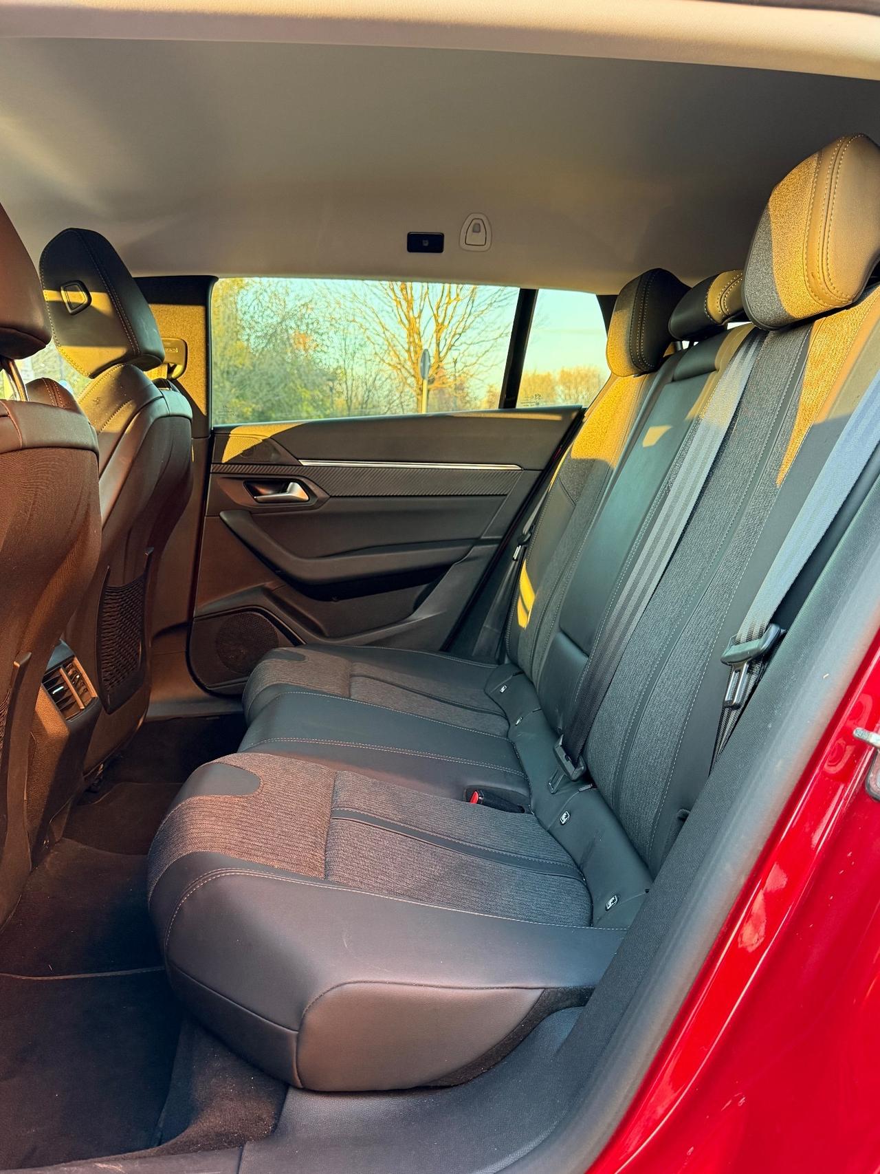 Peugeot 508 BlueHDi 130 Stop&Start EAT8 SW Allure