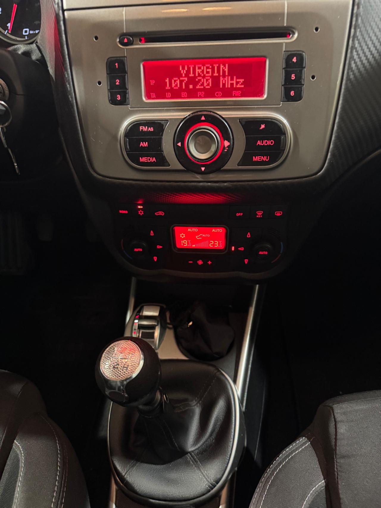 Alfa Romeo MiTo 1.4 T 120 CV GPL Distinctive Sport Pack