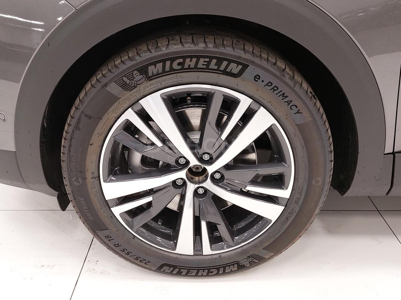 Peugeot 3008 1.6 hybrid phev allure pack 225cv e-eat8