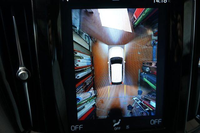 VOLVO XC60 B4 AWD Geartronic Inscription Ufficiale Certificat