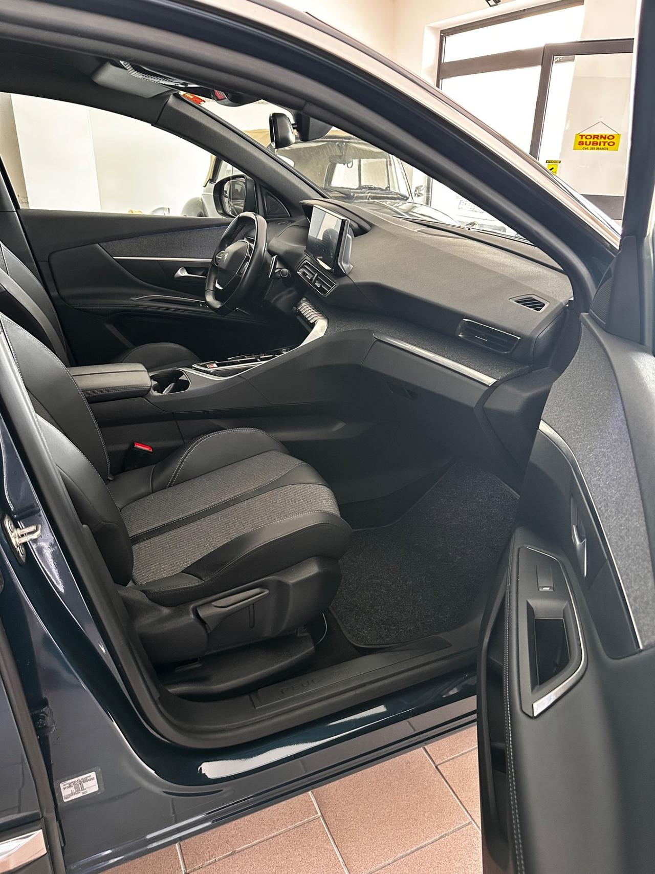 Peugeot 3008 BlueHDi 130 S&S EAT8 Allure Pack