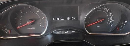 Peugeot 208 Diesel 1.4 HDi CV 68 KW 50 Per NEOPATENTATI Km 191.970 garanzia 12 mesi