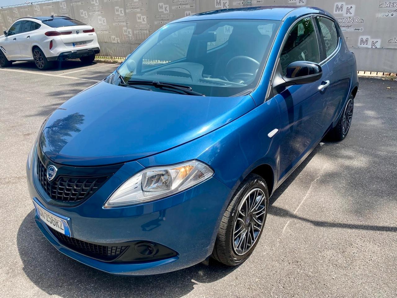 Lancia Ypsilon Hybrid Platino GARANZIA -VARIE UNITA'