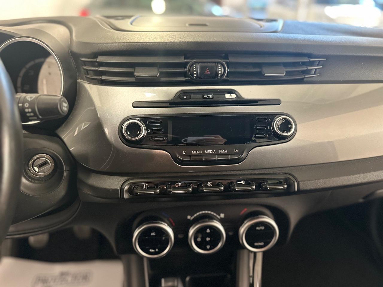 Alfa Romeo Giulietta 1.6 JTDm-2 105 CV Distinctive NEOPATENTATI