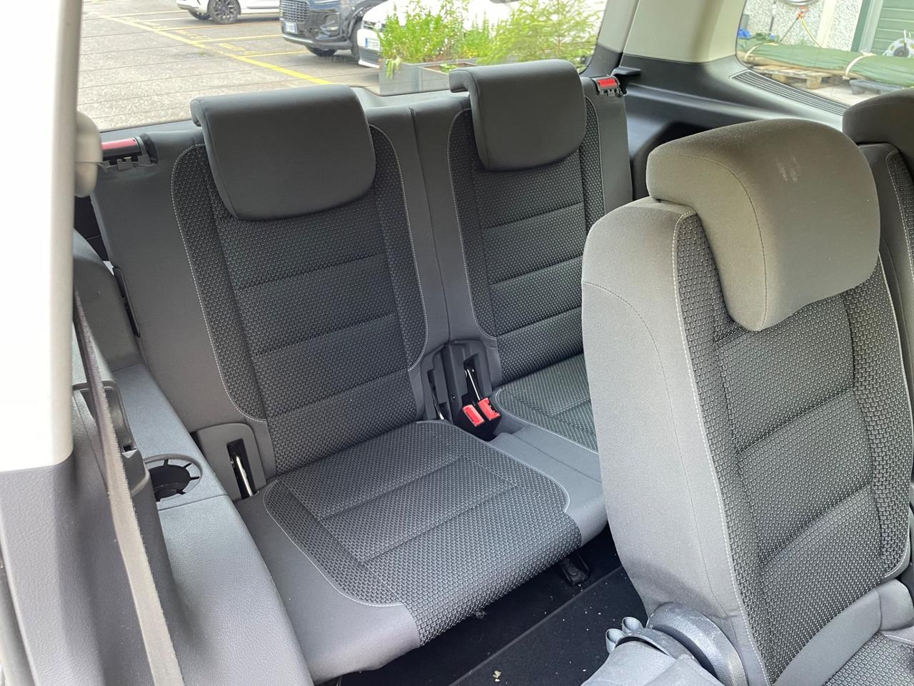Volkswagen Touran Business 1.6 TDI Comfortline* 7 POSTI *
