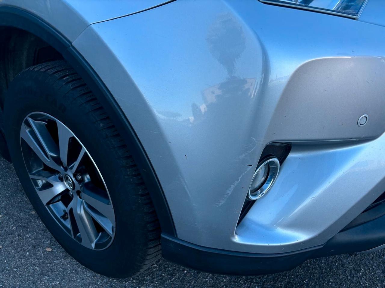 Toyota RAV 4 NEOPANTENTATO RAV4 2.0 D-4D 2WD Business