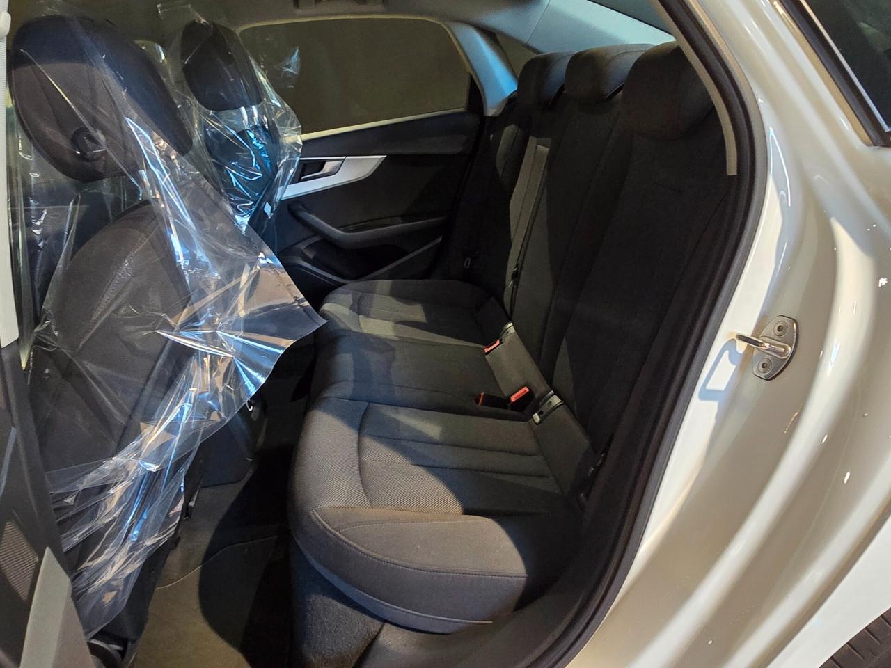 Audi A4 2.0 TDI 122 CV Business Sport