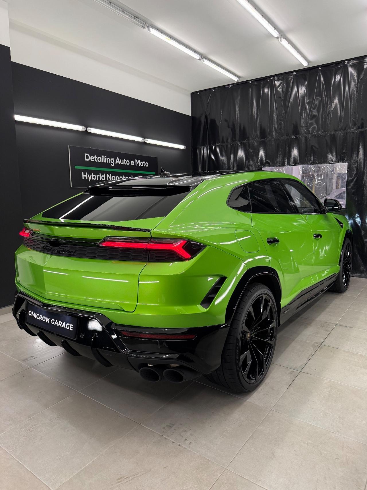 Lamborghini Urus 4.0 SE